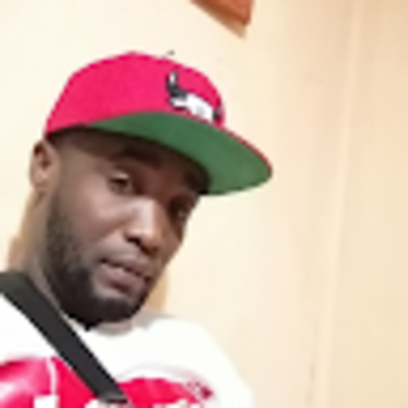 Meet your Posher, Rosguerre - Picture 1 of 1